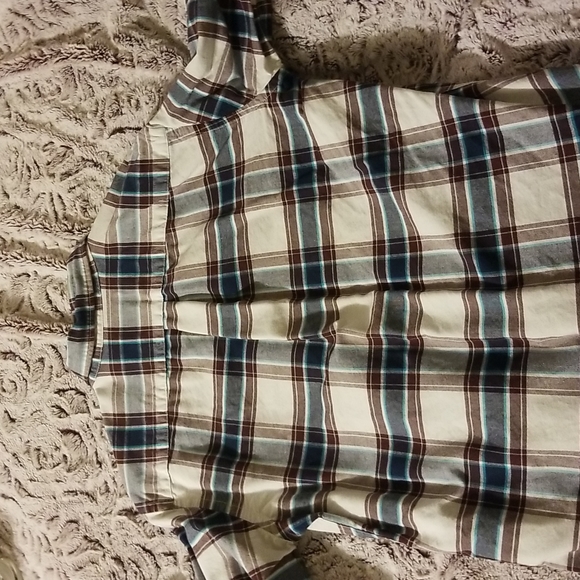 Long Sleeve Button Down - Picture 4 of 4